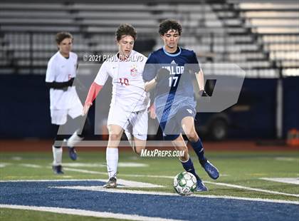 Thumbnail 1 in Denver East vs. Valor Christian (CHSAA 5A Second Round ) photogallery.