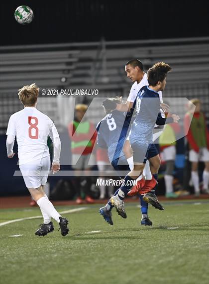 Thumbnail 3 in Denver East vs. Valor Christian (CHSAA 5A Second Round ) photogallery.