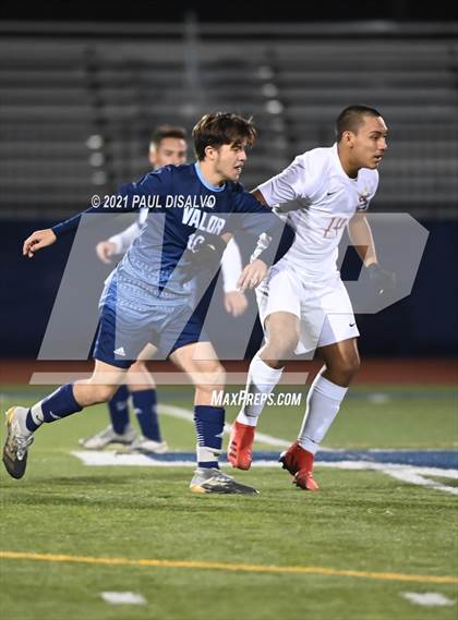 Thumbnail 3 in Denver East vs. Valor Christian (CHSAA 5A Second Round ) photogallery.