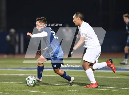 Thumbnail 3 in Denver East vs. Valor Christian (CHSAA 5A Second Round ) photogallery.