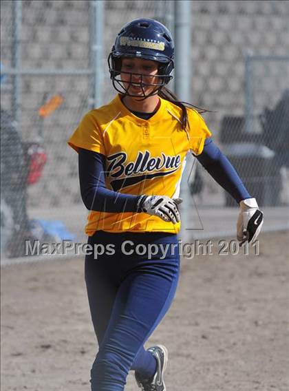 Thumbnail 1 in Interlake @ Bellevue photogallery.