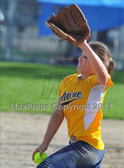 Thumbnail 3 in Interlake @ Bellevue photogallery.