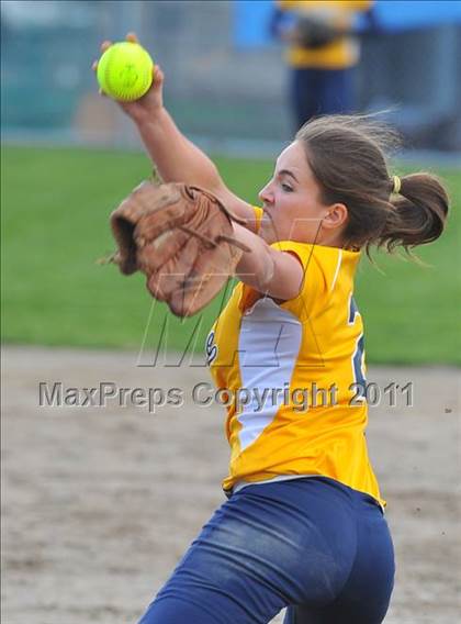 Thumbnail 2 in Interlake @ Bellevue photogallery.