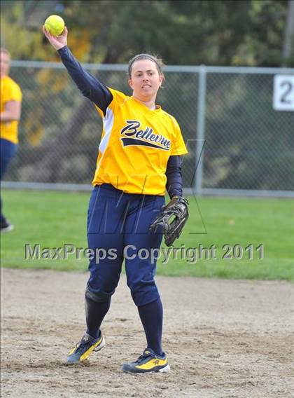 Thumbnail 3 in Interlake @ Bellevue photogallery.