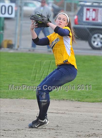 Thumbnail 3 in Interlake @ Bellevue photogallery.