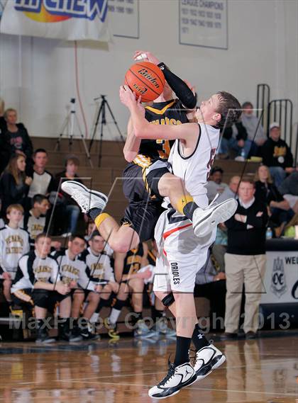 Thumbnail 1 in Venango Catholic vs Rocky Grove (Short Street Motorcars Holiday Tournament) photogallery.