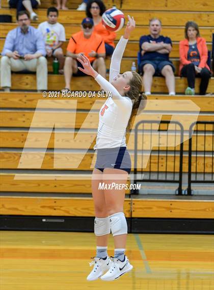 Thumbnail 2 in Seven Lakes vs Fulshear photogallery.