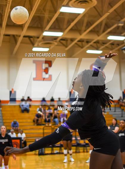 Thumbnail 2 in Seven Lakes vs Fulshear photogallery.