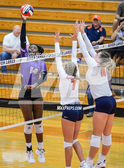 Thumbnail 2 in Seven Lakes vs Fulshear photogallery.