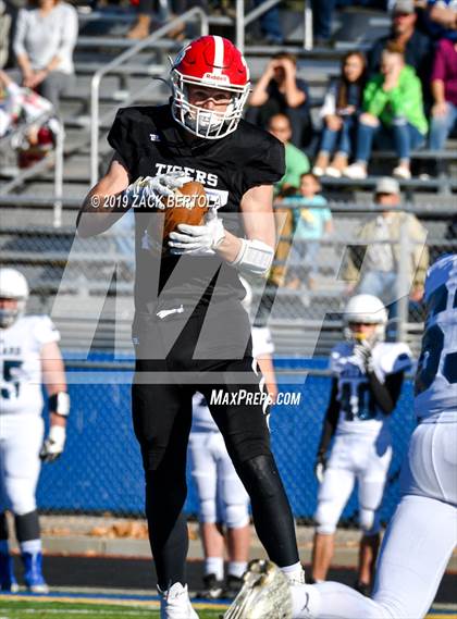 Thumbnail 2 in Millard vs. Milford (UHSAA 2A Semi-Finals) photogallery.