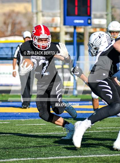 Thumbnail 1 in Millard vs. Milford (UHSAA 2A Semi-Finals) photogallery.