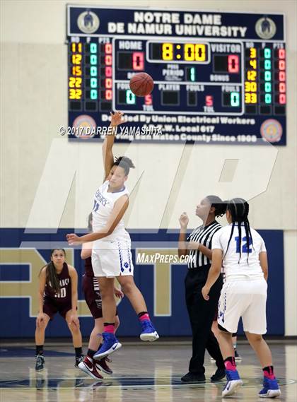 Thumbnail 2 in Woodside Priory vs. St. Francis (CIF CCS Division 5 Final) photogallery.