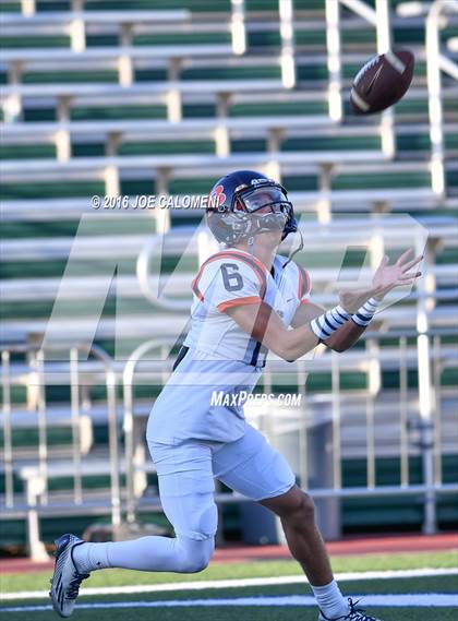 Thumbnail 1 in Marshall vs Brandeis photogallery.