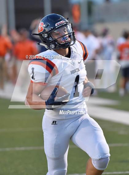Thumbnail 2 in Marshall vs Brandeis photogallery.