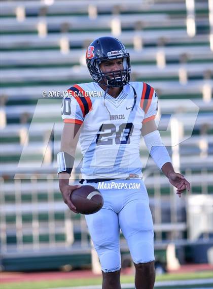 Thumbnail 3 in Marshall vs Brandeis photogallery.