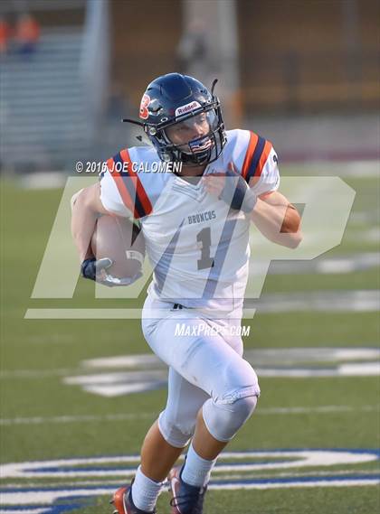 Thumbnail 1 in Marshall vs Brandeis photogallery.