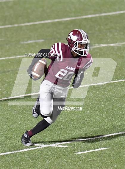 Thumbnail 2 in Marshall vs Brandeis photogallery.
