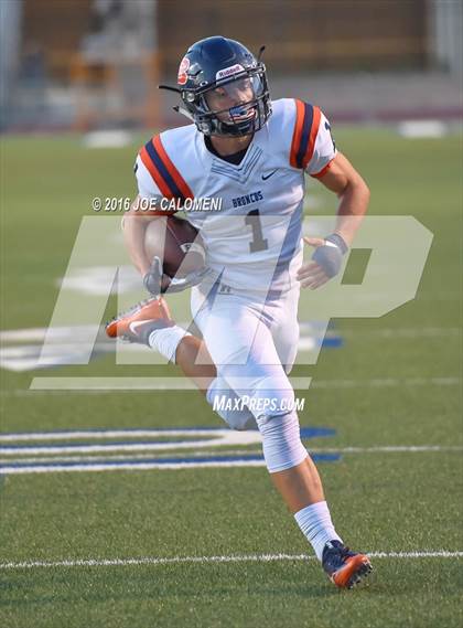 Thumbnail 2 in Marshall vs Brandeis photogallery.