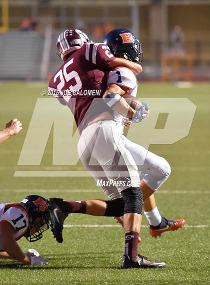 Thumbnail 3 in Marshall vs Brandeis photogallery.