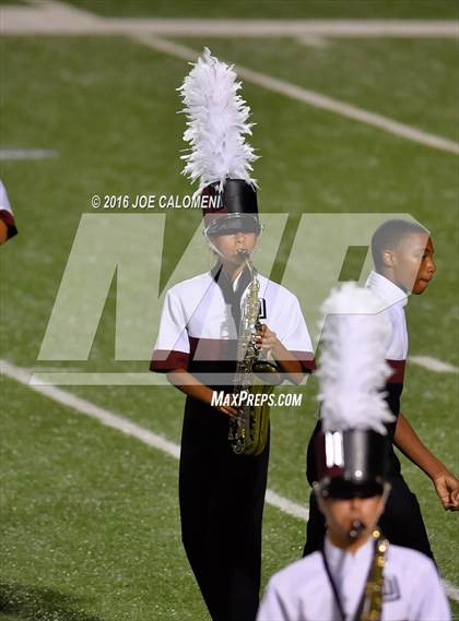 Thumbnail 1 in Marshall vs Brandeis photogallery.