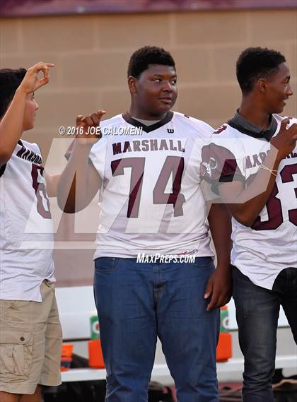 Thumbnail 2 in Marshall vs Brandeis photogallery.