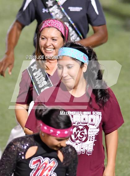 Thumbnail 2 in Marshall vs Brandeis photogallery.