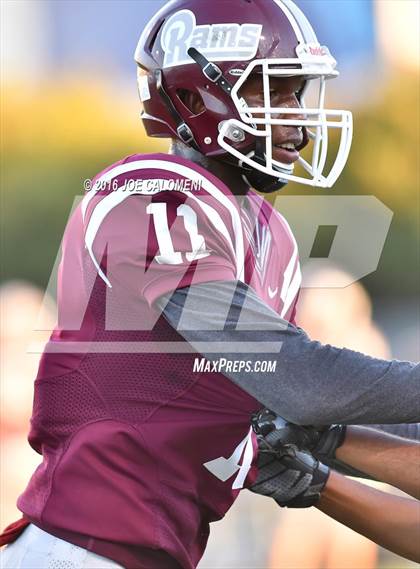 Thumbnail 2 in Marshall vs Brandeis photogallery.