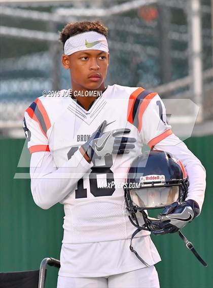 Thumbnail 1 in Marshall vs Brandeis photogallery.