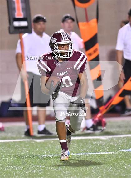 Thumbnail 3 in Marshall vs Brandeis photogallery.