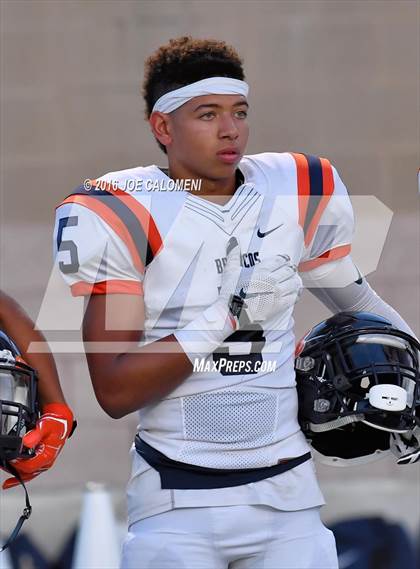 Thumbnail 3 in Marshall vs Brandeis photogallery.