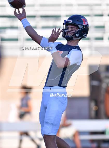 Thumbnail 3 in Marshall vs Brandeis photogallery.