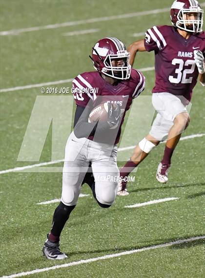 Thumbnail 1 in Marshall vs Brandeis photogallery.