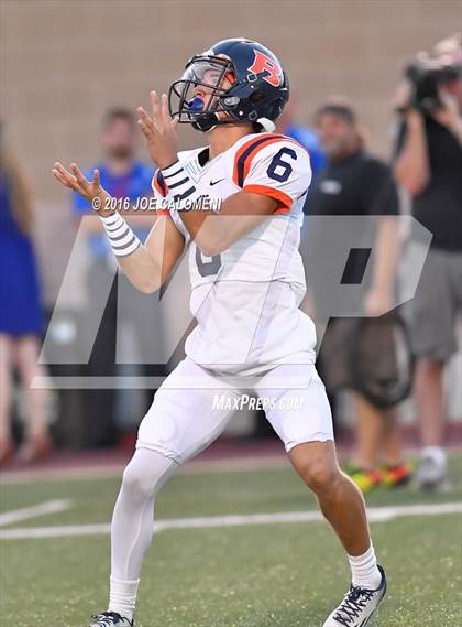 Thumbnail 3 in Marshall vs Brandeis photogallery.
