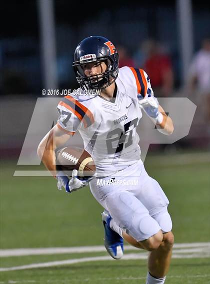 Thumbnail 3 in Marshall vs Brandeis photogallery.