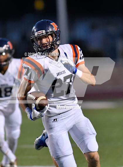 Thumbnail 3 in Marshall vs Brandeis photogallery.