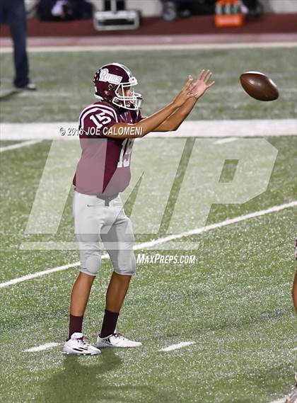 Thumbnail 3 in Marshall vs Brandeis photogallery.
