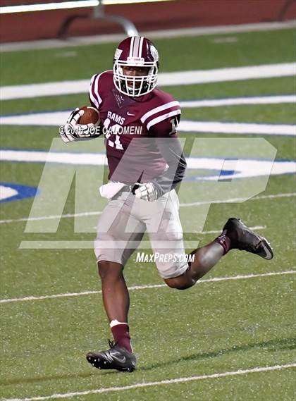 Thumbnail 1 in Marshall vs Brandeis photogallery.