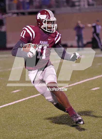 Thumbnail 1 in Marshall vs Brandeis photogallery.
