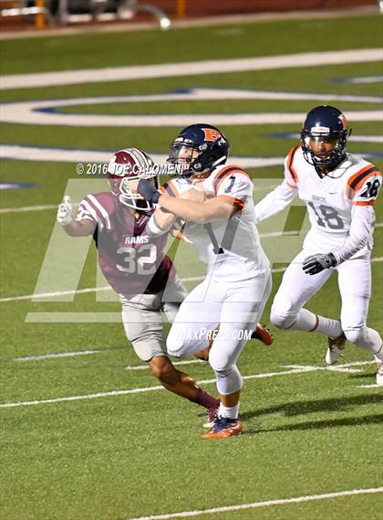 Thumbnail 3 in Marshall vs Brandeis photogallery.