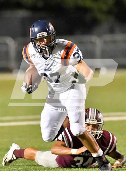 Thumbnail 3 in Marshall vs Brandeis photogallery.