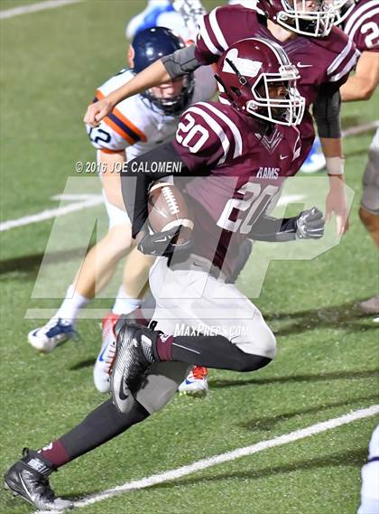 Thumbnail 2 in Marshall vs Brandeis photogallery.