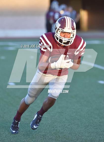Thumbnail 1 in Marshall vs Brandeis photogallery.