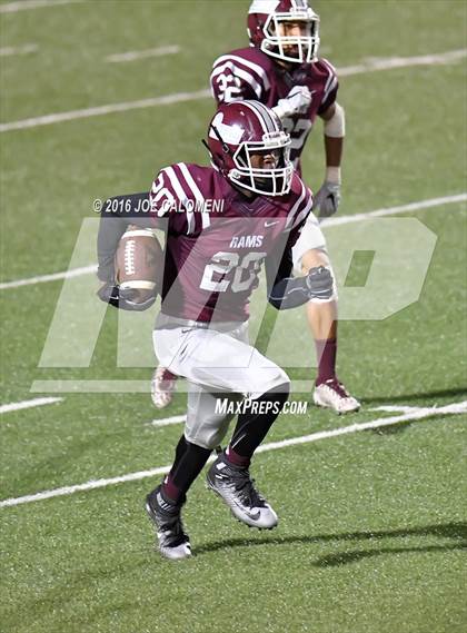 Thumbnail 2 in Marshall vs Brandeis photogallery.