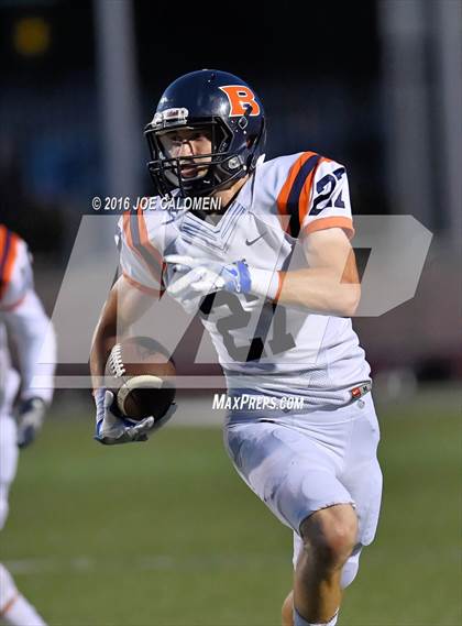 Thumbnail 1 in Marshall vs Brandeis photogallery.