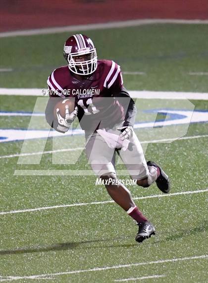 Thumbnail 2 in Marshall vs Brandeis photogallery.