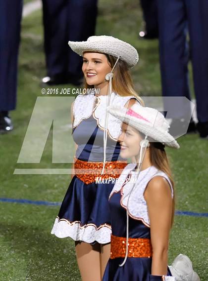 Thumbnail 1 in Marshall vs Brandeis photogallery.
