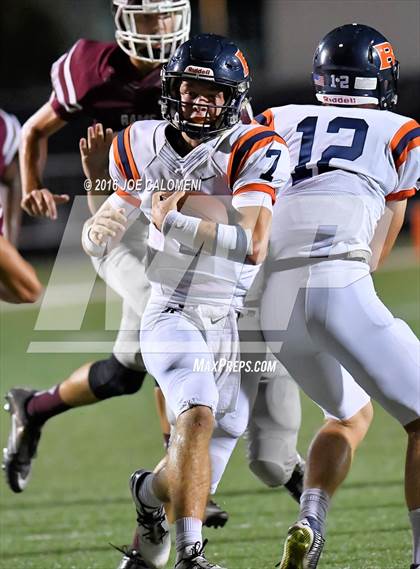 Thumbnail 3 in Marshall vs Brandeis photogallery.