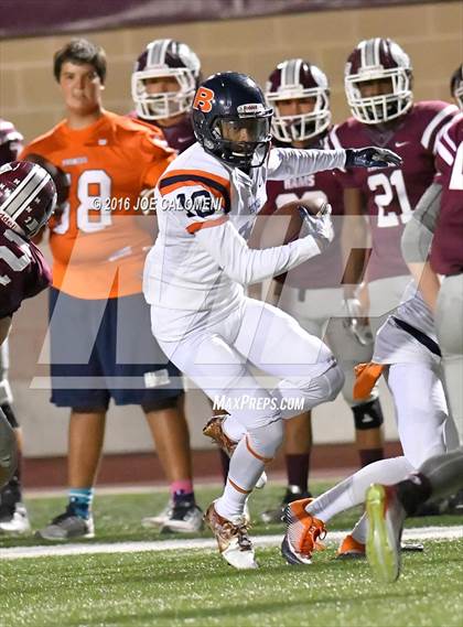 Thumbnail 3 in Marshall vs Brandeis photogallery.