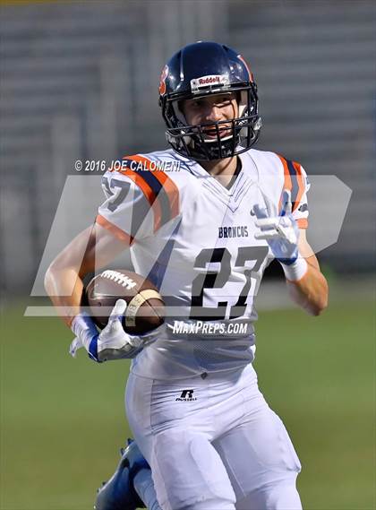 Thumbnail 1 in Marshall vs Brandeis photogallery.