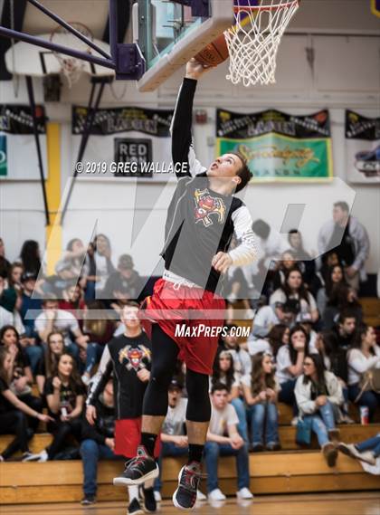 Thumbnail 3 in Lassen vs. Yreka photogallery.